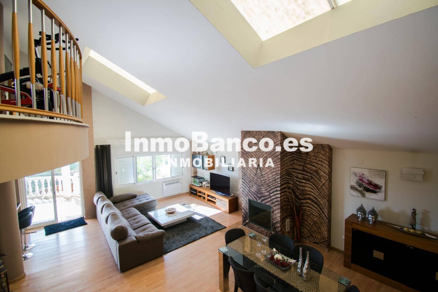Chalet de 3 habitaciones en Torrent en venta con piscina garaje - 340.000 € (Ref: 9427665)