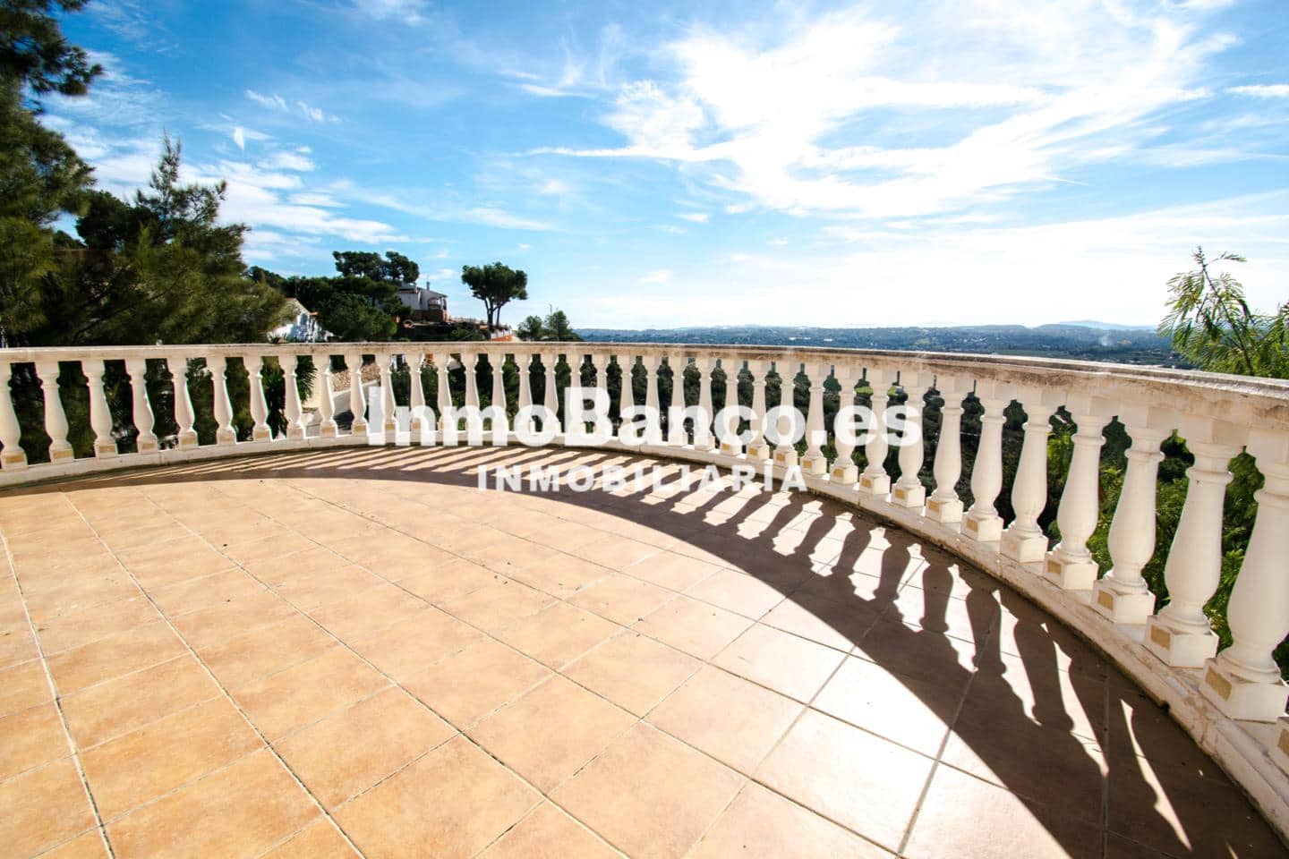 Chalet de 3 habitaciones en Torrent en venta con piscina garaje - 340.000 € (Ref: 9427665)