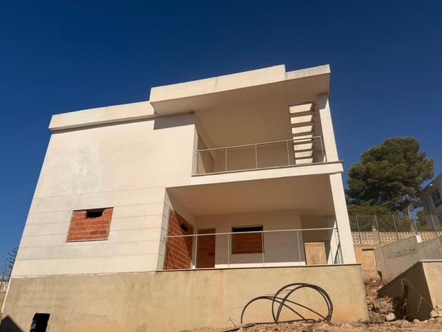 4 sovrum Villa till salu i Chiva med pool - 350 000 € (Ref: 9427666)