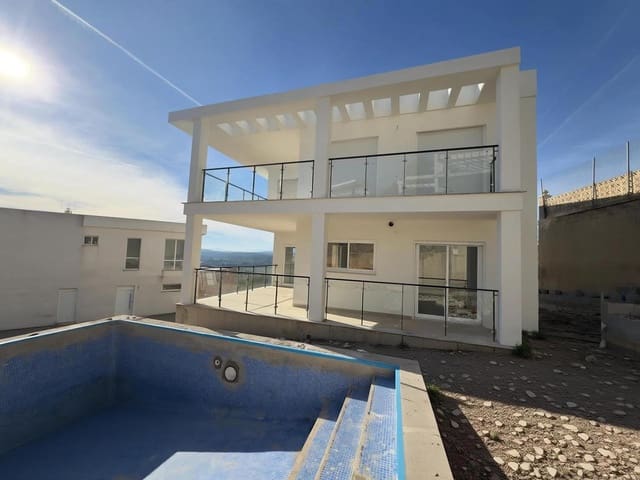 4 slaapkamer Villa te koop in Chiva met zwembad - € 350.000 (Ref: 9427666)