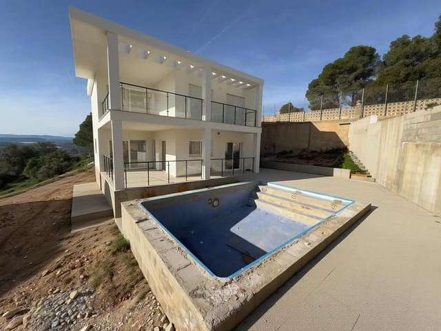 4 slaapkamer Villa te koop in Chiva met zwembad - € 350.000 (Ref: 9427666)