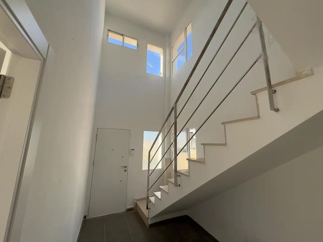 4 slaapkamer Villa te koop in Chiva met zwembad - € 350.000 (Ref: 9427666)