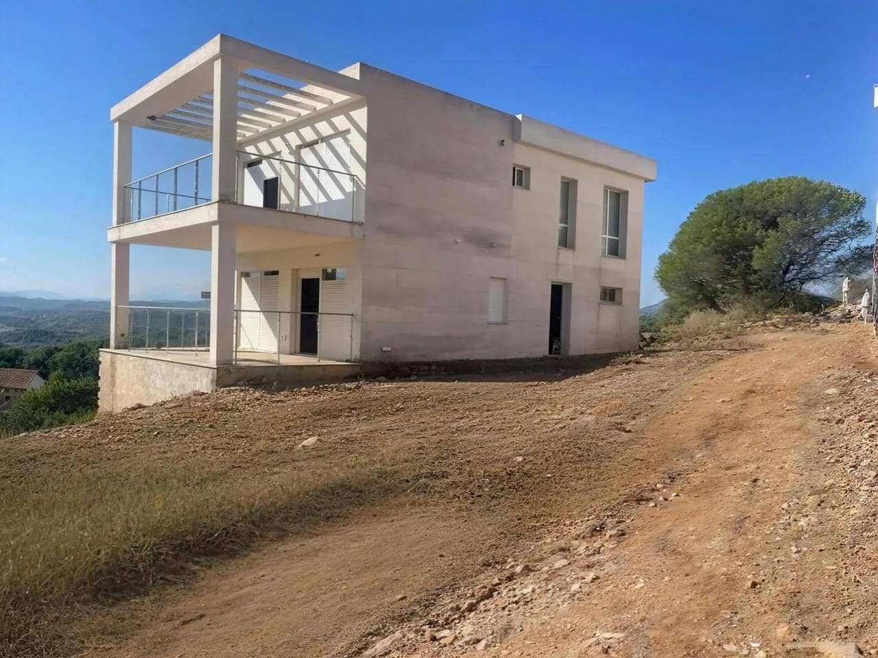 4 bedroom Villa for sale in Torrent with pool - € 350,000 (Ref: 9427667)