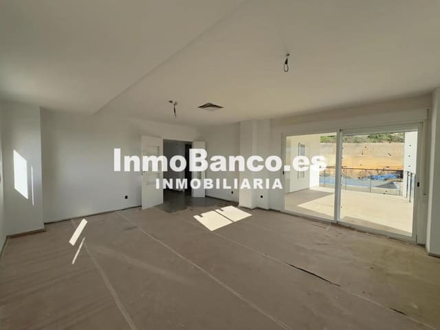 4 quarto Moradia para venda em Torrent com piscina - 350 000 € (Ref: 9427667)