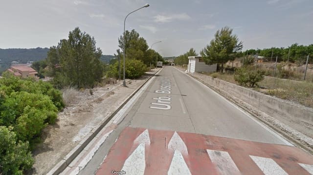 Mark till salu i Chiva - 253 000 € (Ref: 9427668)