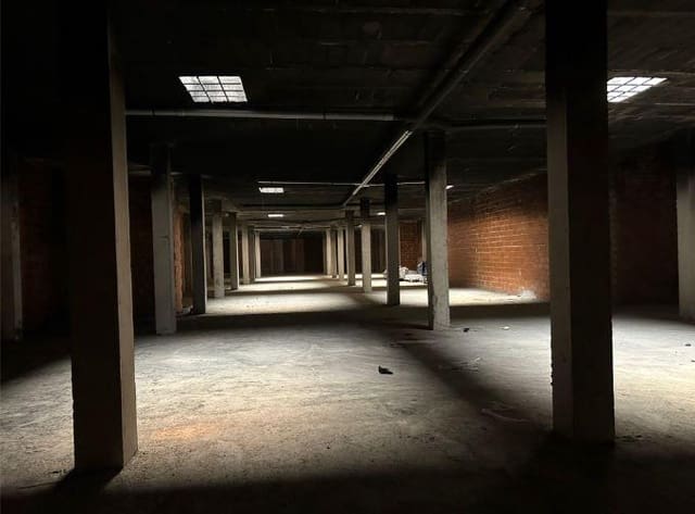 1 slaapkamer Bedrijf te koop in Aldaia - € 292.000 (Ref: 9427671)