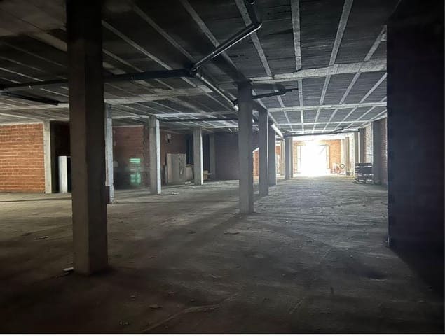 1 slaapkamer Bedrijf te koop in Aldaia - € 292.000 (Ref: 9427671)