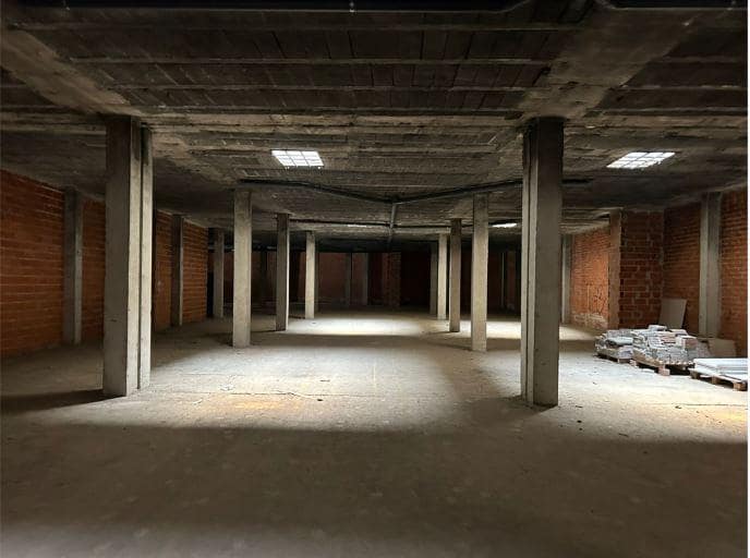 1 slaapkamer Bedrijf te koop in Aldaia - € 292.000 (Ref: 9427671)