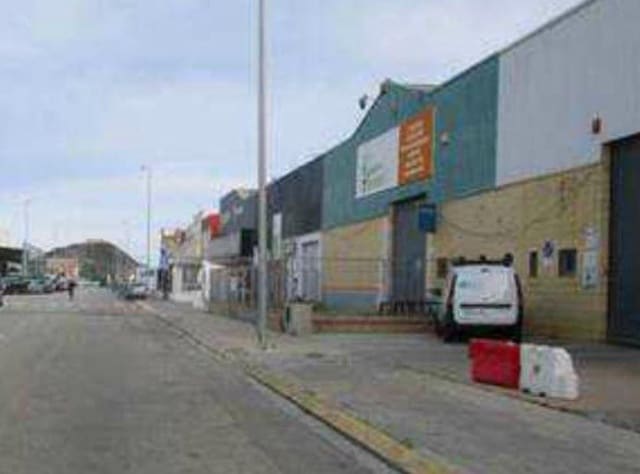 2 bedroom Commercial for sale in Gandia - € 510,000 (Ref: 9427672)