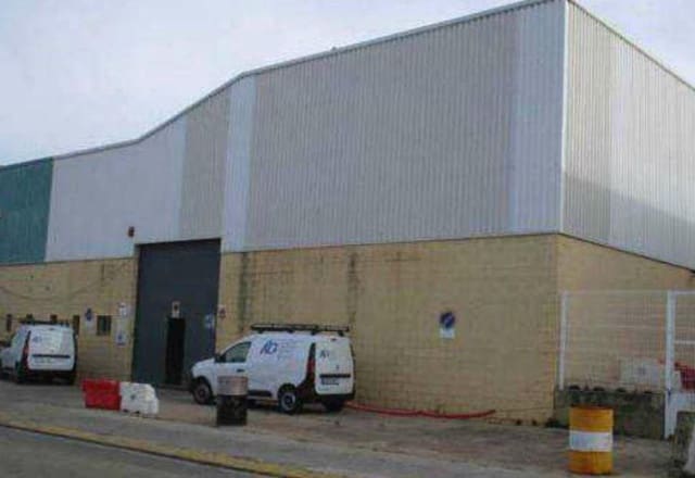 2 bedroom Commercial for sale in Gandia - € 510,000 (Ref: 9427672)