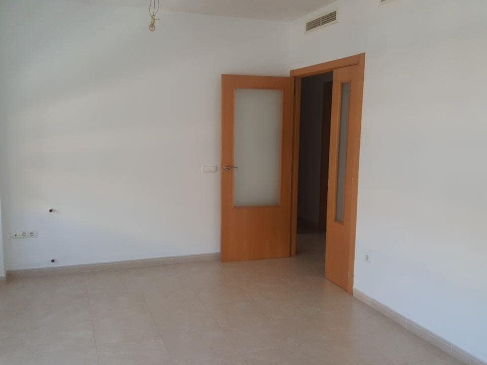 3 bedroom Flat for sale in Carlet - € 89,000 (Ref: 9427679)