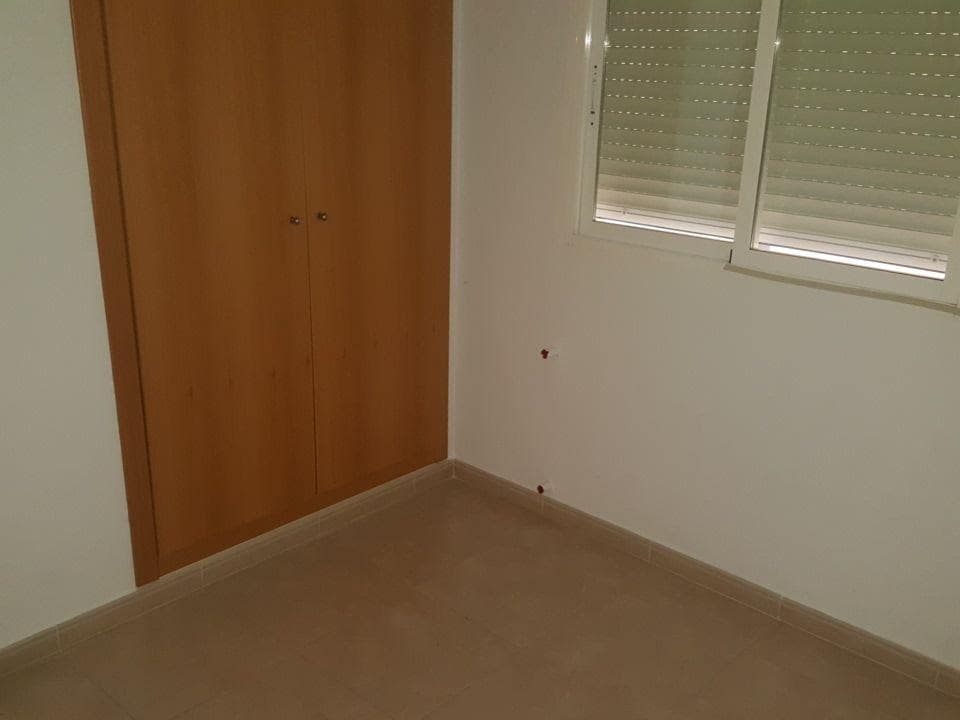 3 bedroom Flat for sale in Carlet - € 89,000 (Ref: 9427679)
