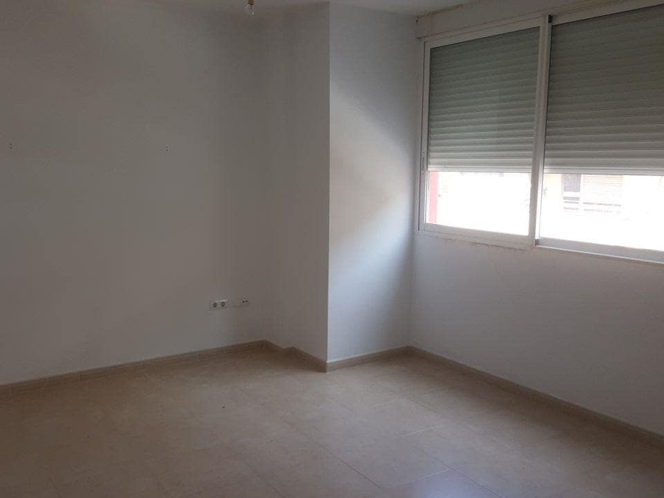 3 bedroom Flat for sale in Carlet - € 89,000 (Ref: 9427679)