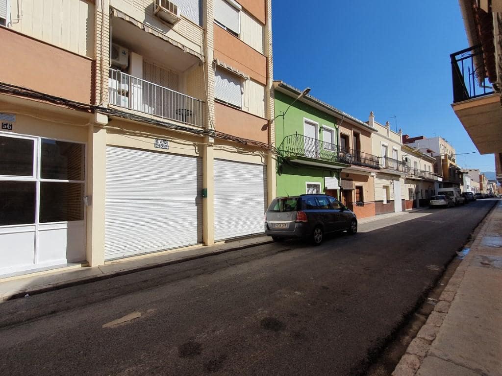 3 quarto Apartamento para venda em L'Alcudia de Crespins - 43 000 € (Ref: 9427687)