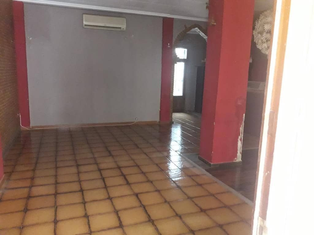 4 slaapkamer Villa te koop in Ayora - € 56.000 (Ref: 9427688)