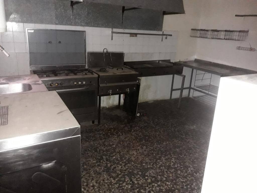 4 slaapkamer Villa te koop in Ayora - € 56.000 (Ref: 9427688)