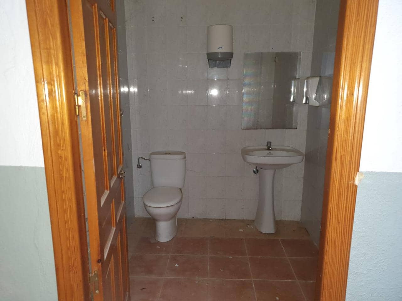 4 slaapkamer Villa te koop in Ayora - € 56.000 (Ref: 9427688)