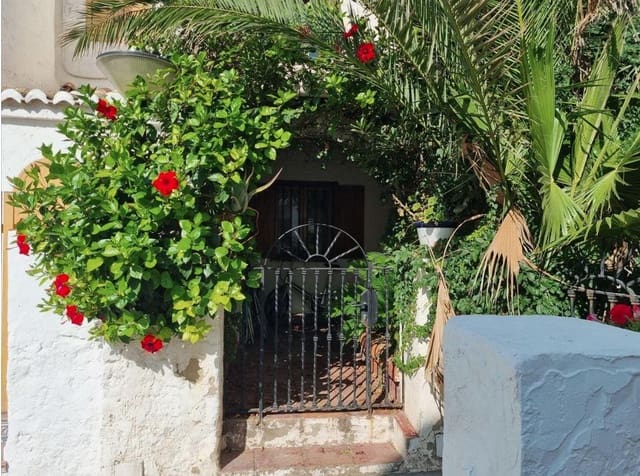 4 bedroom Flat for sale in El perellonet, Valencia city - € 255,500 (Ref: 9427693)