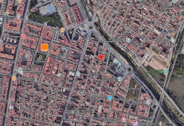 Chalet de 4 habitaciones en Catarroja en venta con garaje - 262.500 € (Ref: 9427700)