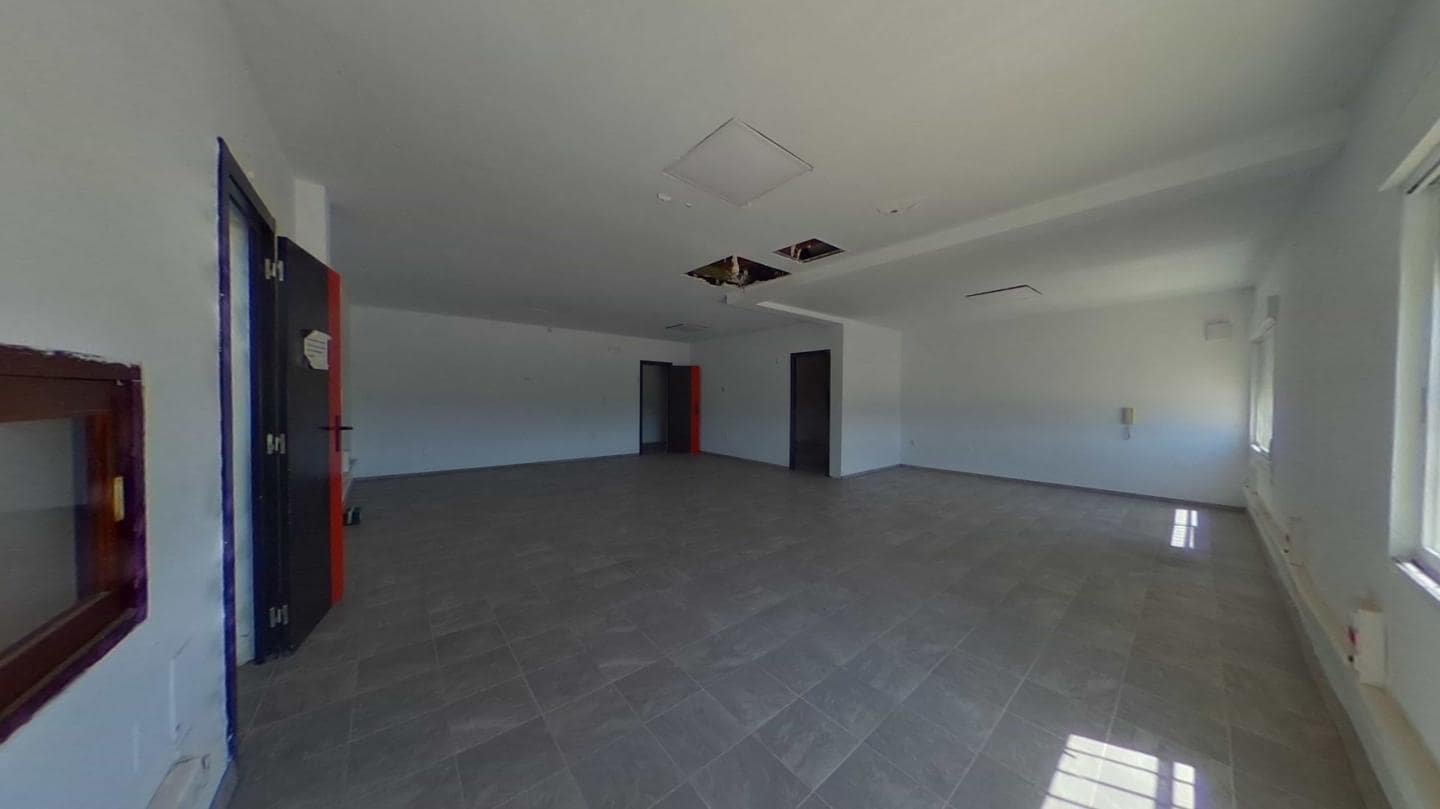 Comercial para venda em Oliva - 690 000 € (Ref: 9427709)