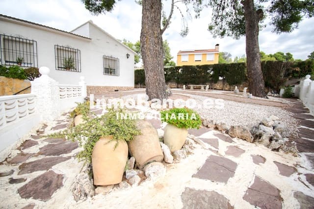 Chalet de 4 habitaciones en Torrent en venta con piscina garaje - 325.000 € (Ref: 9427712)