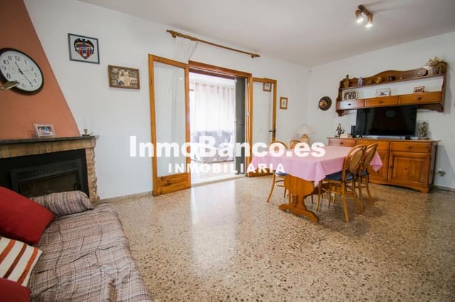 Chalet de 4 habitaciones en Torrent en venta con piscina garaje - 325.000 € (Ref: 9427712)