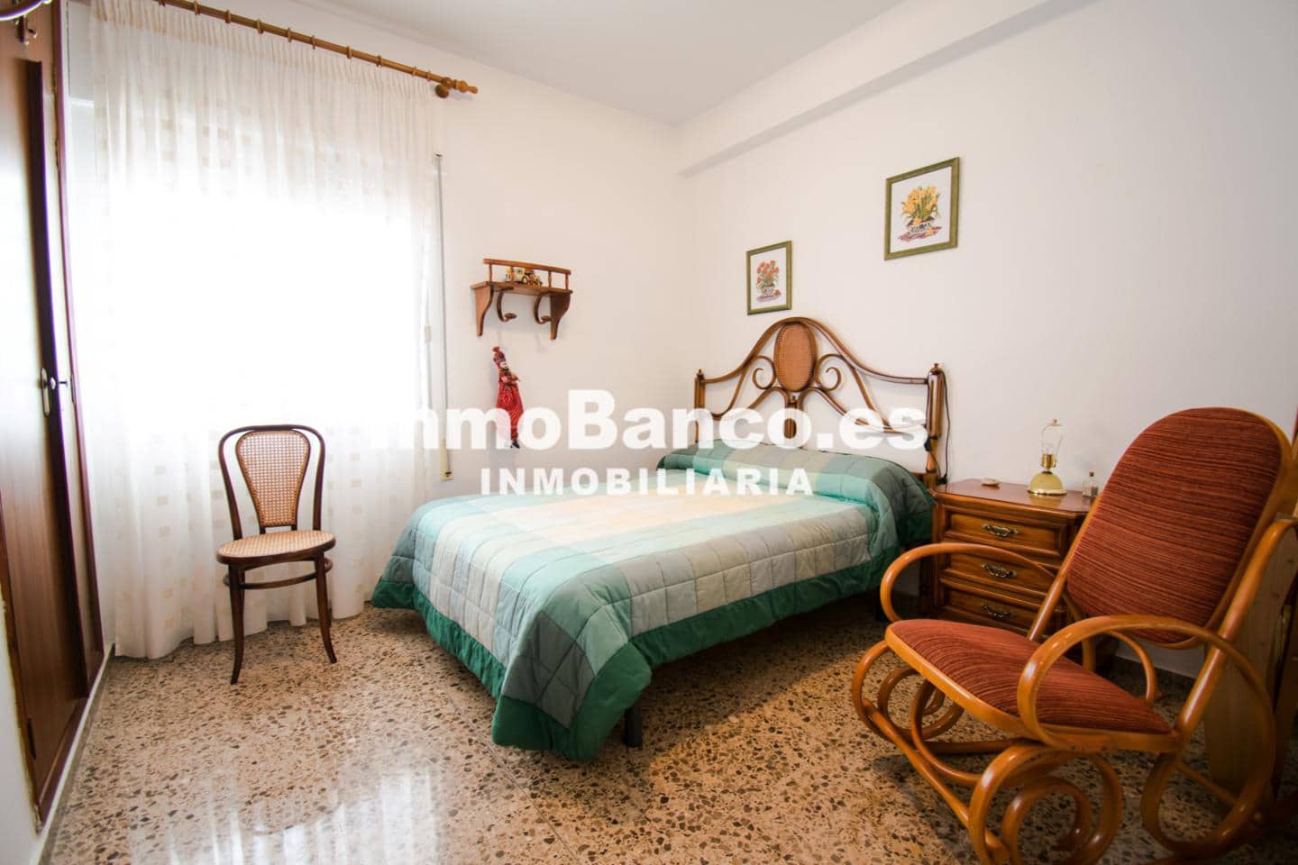 Chalet de 4 habitaciones en Torrent en venta con piscina garaje - 325.000 € (Ref: 9427712)