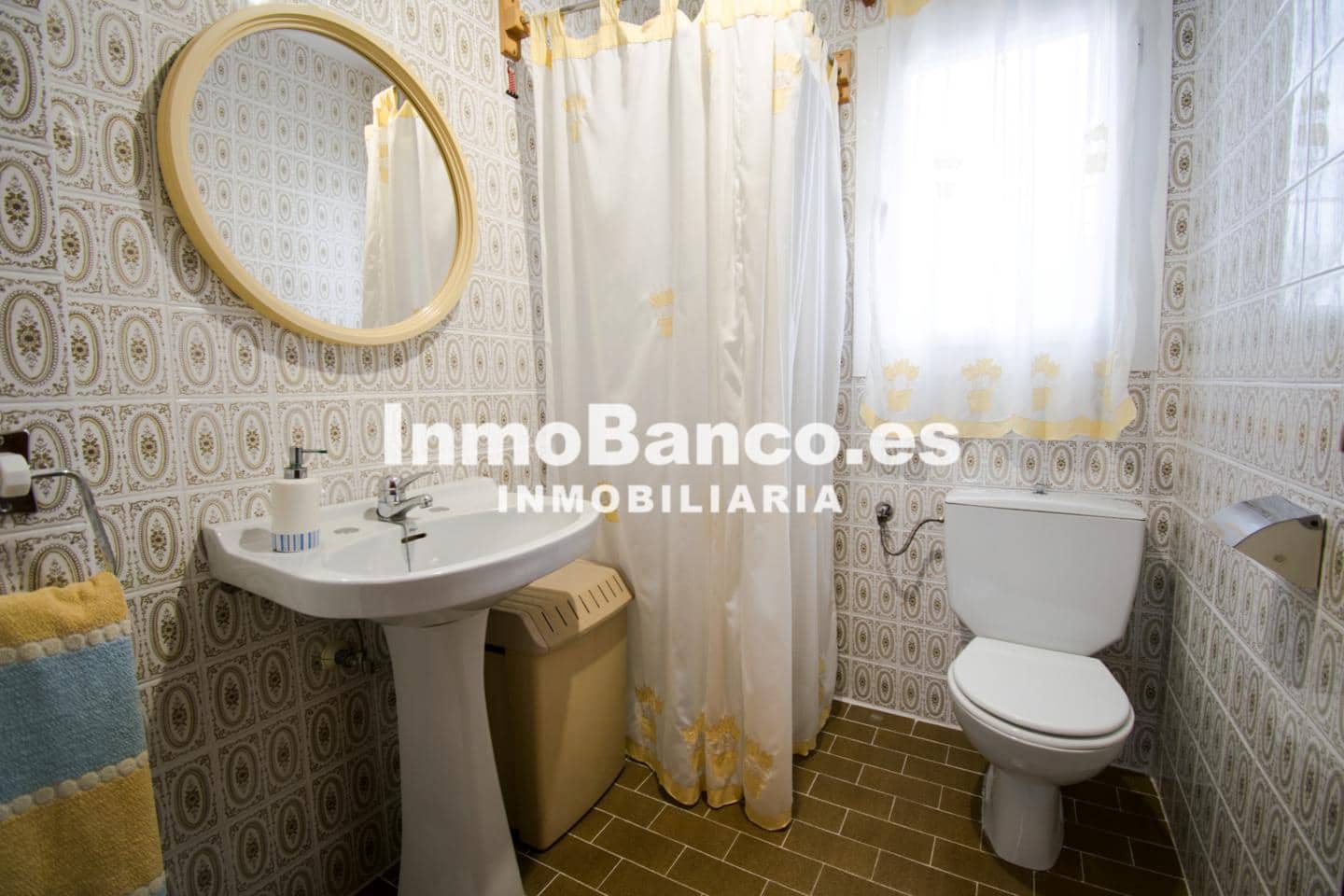 Chalet de 4 habitaciones en Torrent en venta con piscina garaje - 325.000 € (Ref: 9427712)