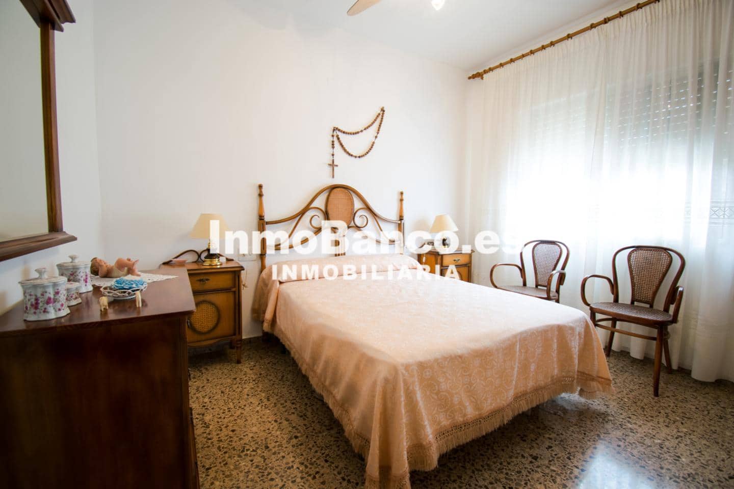 Chalet de 4 habitaciones en Torrent en venta con piscina garaje - 325.000 € (Ref: 9427712)