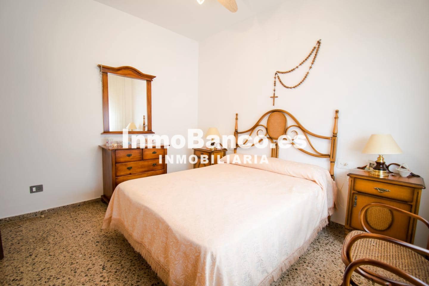 Chalet de 4 habitaciones en Torrent en venta con piscina garaje - 325.000 € (Ref: 9427712)