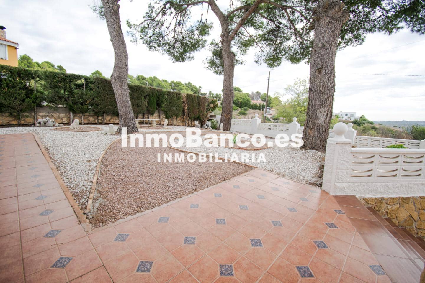 Chalet de 4 habitaciones en Torrent en venta con piscina garaje - 325.000 € (Ref: 9427712)