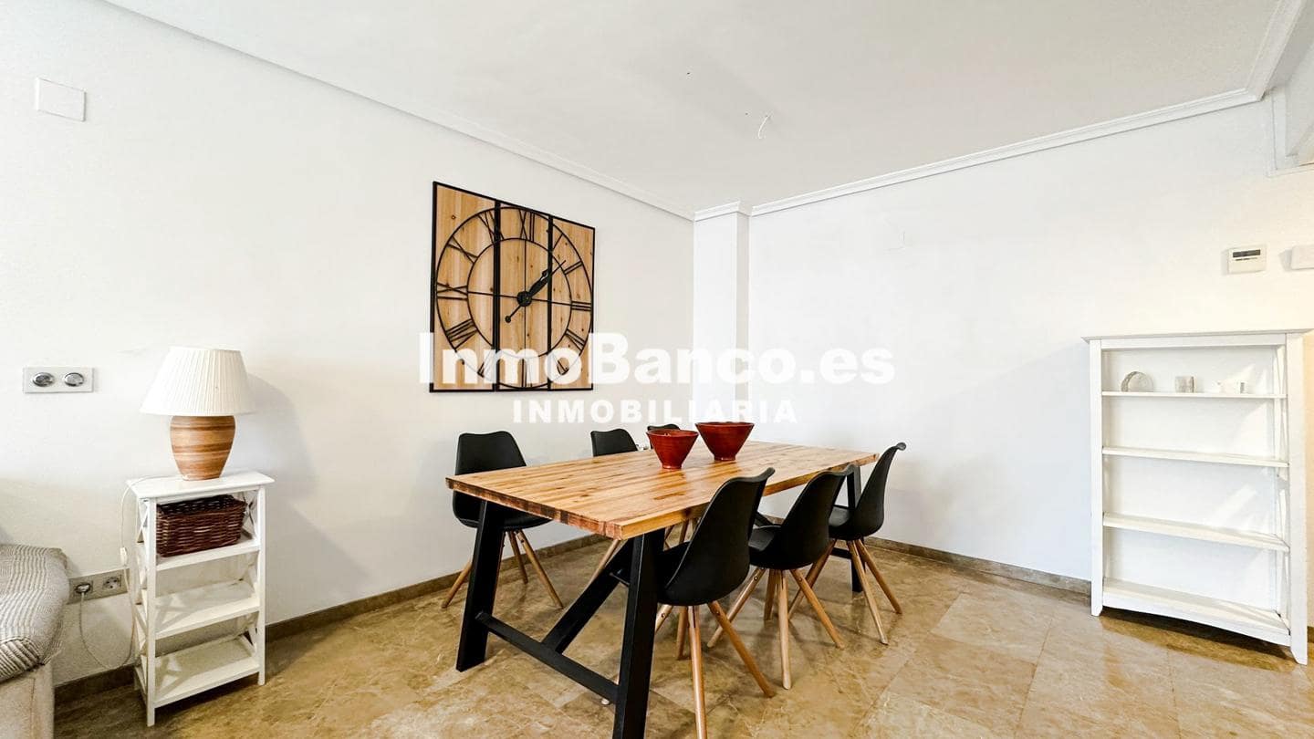Piso de 3 habitaciones en València ciudad en alquiler con garaje - 2.200 € (Ref: 9427716)
