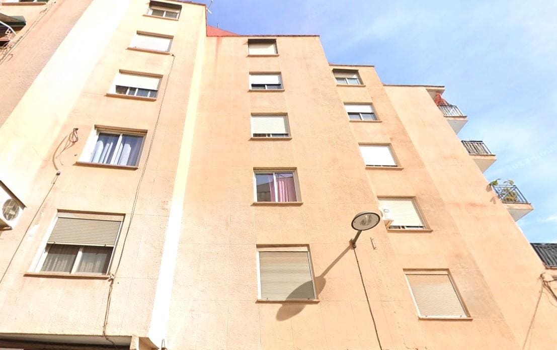 3 bedroom Flat for sale in Alaquas - € 131,000 (Ref: 9427724)