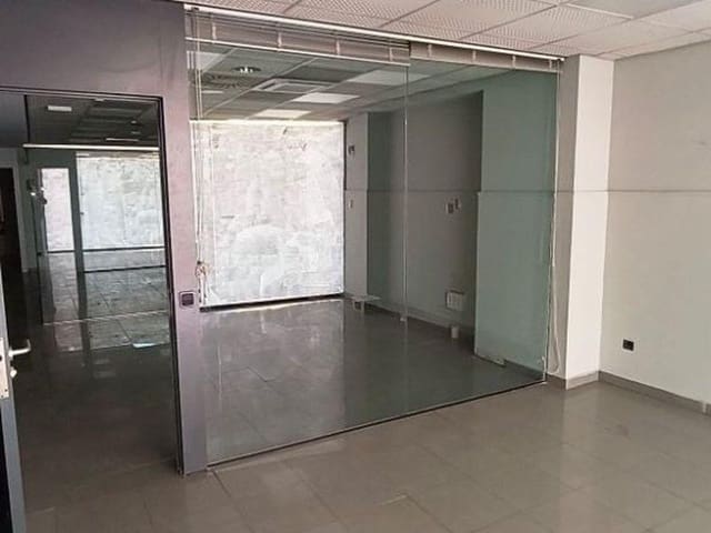 2 makuuhuone Yritys myytävänä paikassa Carlet - 80 285 € (Ref: 9427739)