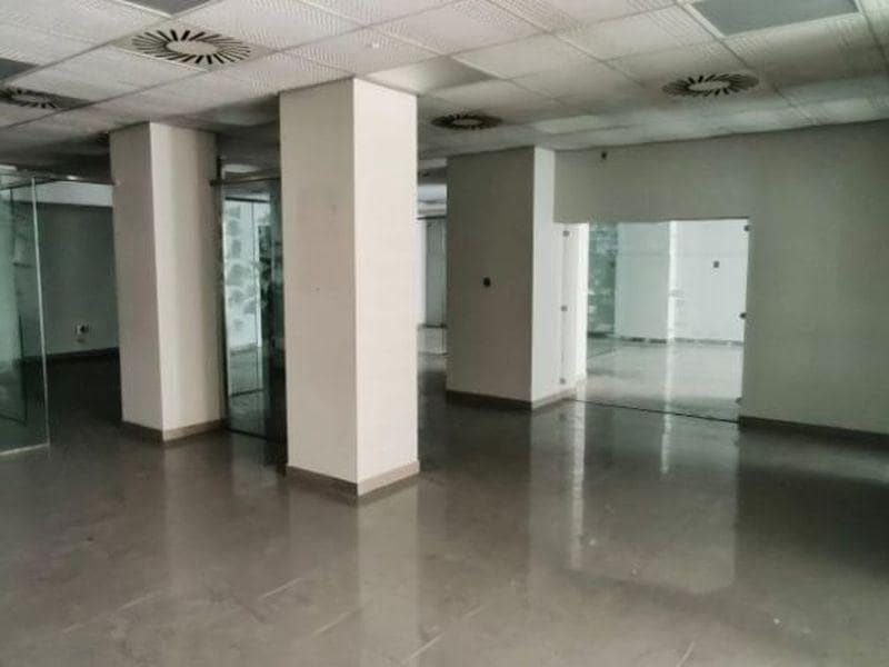 2 makuuhuone Yritys myytävänä paikassa Carlet - 80 285 € (Ref: 9427739)