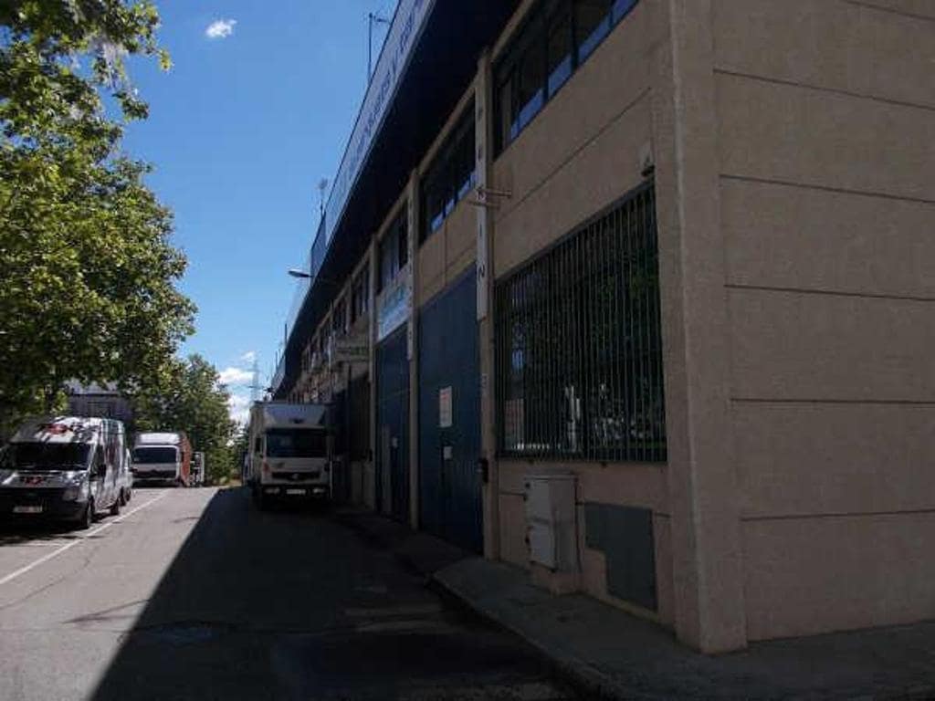 Erhverv til salg i San Sebastian de los Reyes - € 323.800 (Ref: 9427751)