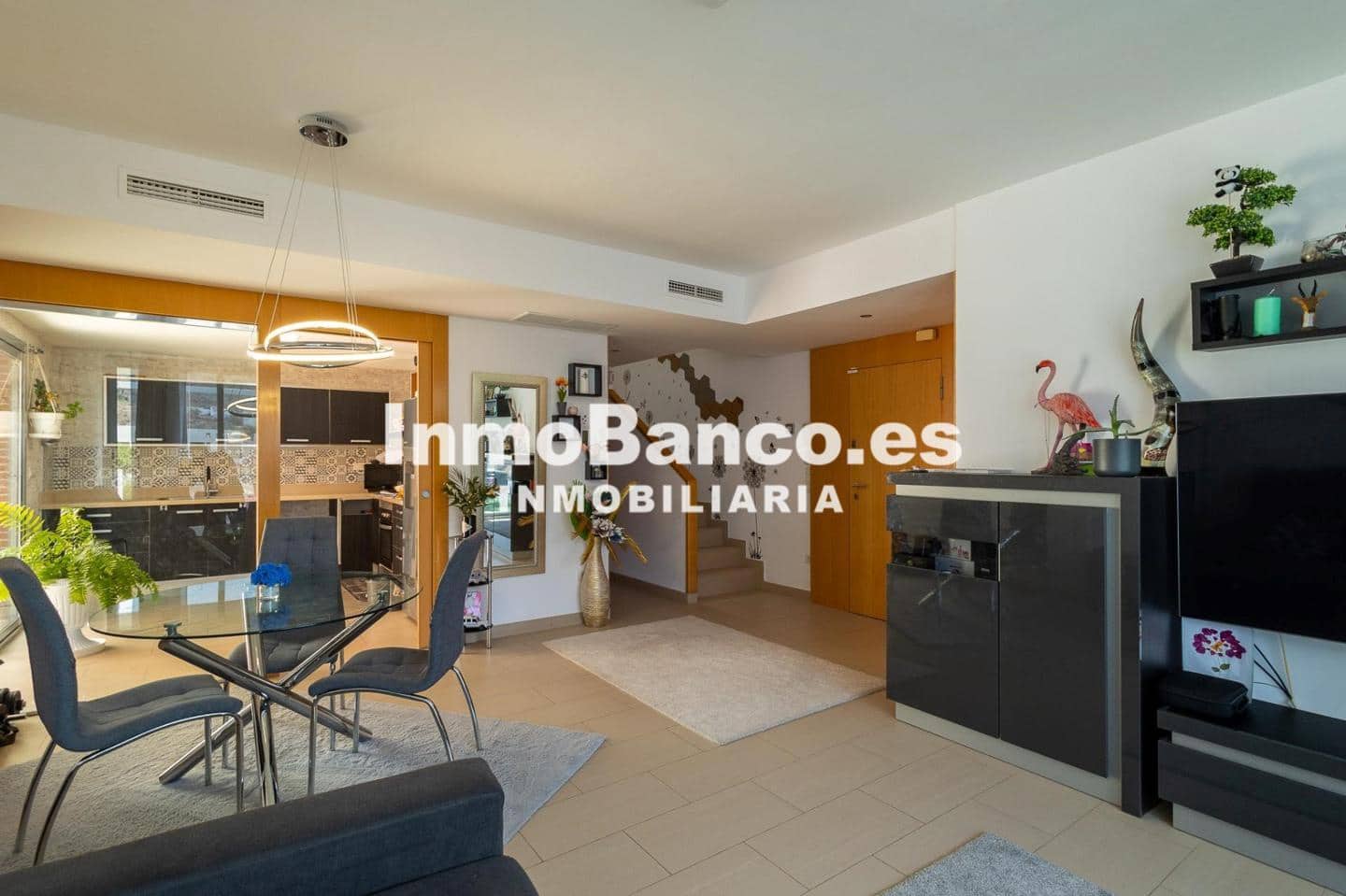 3 chambre Villa/Maison à vendre à Chiva avec garage - 360 000 € (Ref: 9427753)