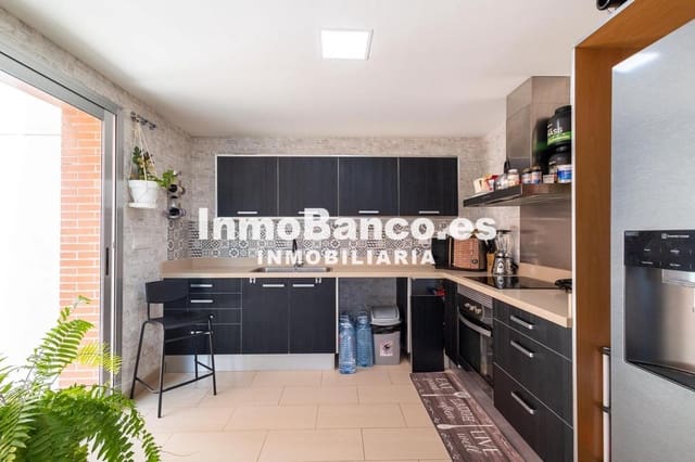 3 chambre Villa/Maison à vendre à Chiva avec garage - 360 000 € (Ref: 9427753)