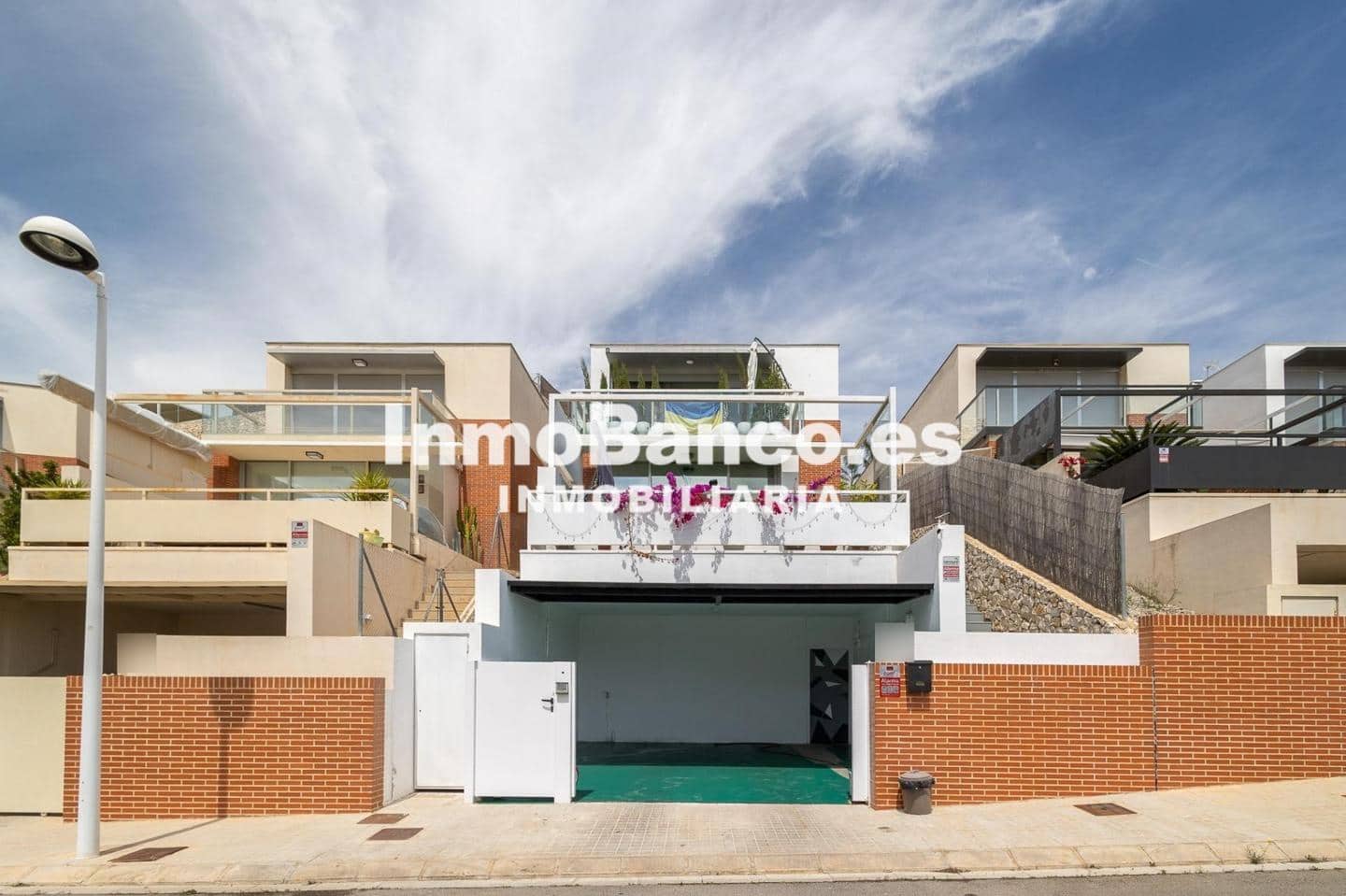 3 chambre Villa/Maison à vendre à Chiva avec garage - 360 000 € (Ref: 9427753)