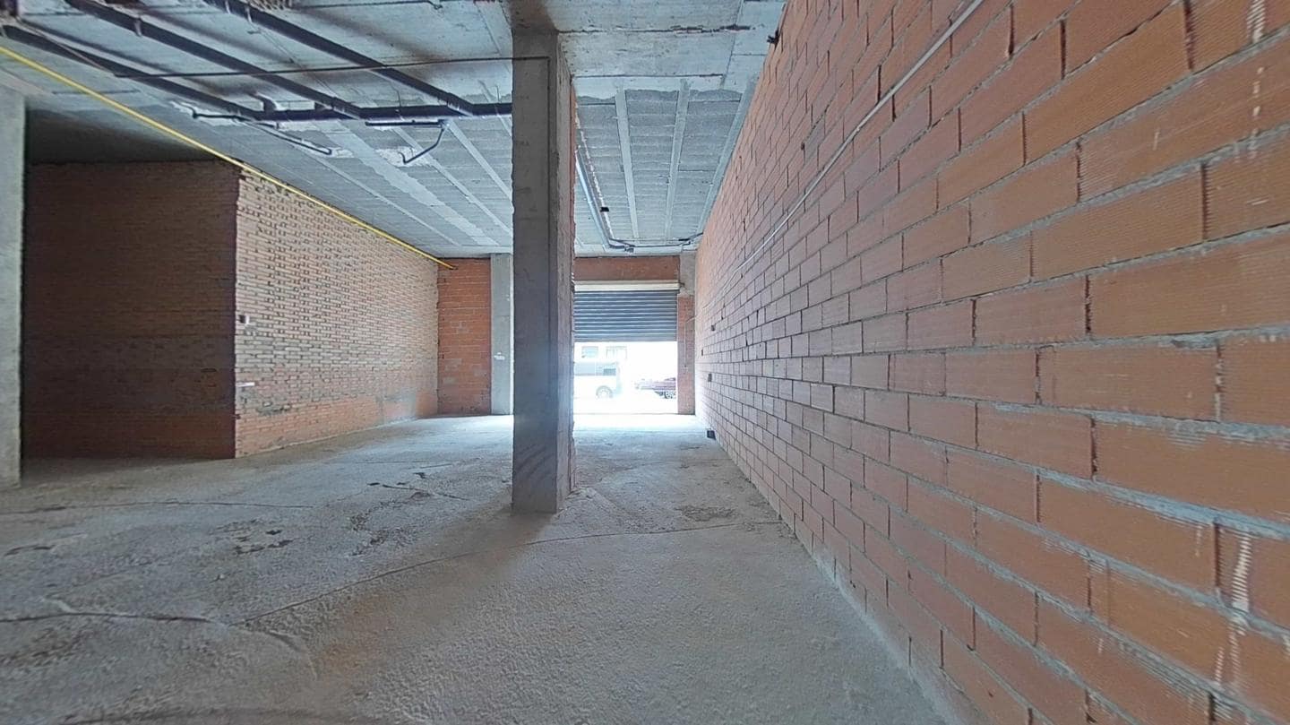 1 slaapkamer Bedrijf te koop in Aldaia - € 63.100 (Ref: 9427756)