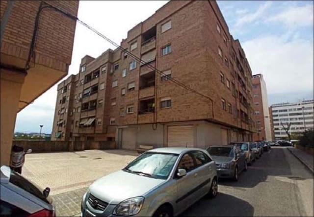 3 soveværelse Lejlighed til salg i Santa Rita, Paterna med garage - € 94.000 (Ref: 9427759)