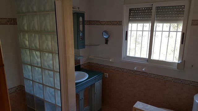 4 sovrum Villa till salu i Montroy med pool - 113 000 € (Ref: 9427764)