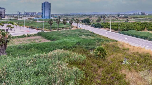 Rakentamaton maa myytävänä paikassa Moncofa - 243 000 € (Ref: 9427772)