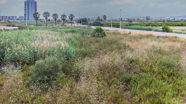 Rakentamaton maa myytävänä paikassa Moncofa - 243 000 € (Ref: 9427772)