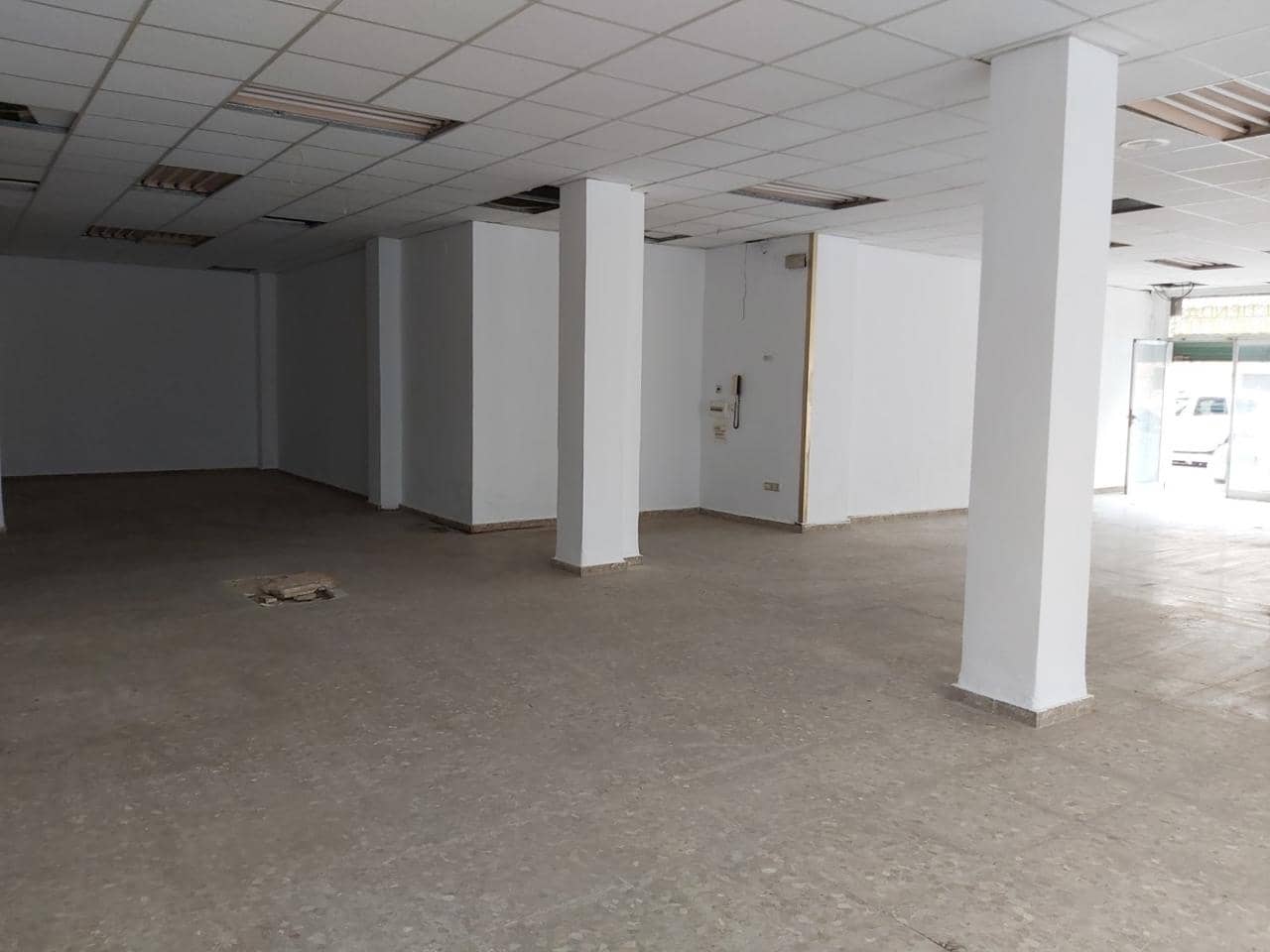 2 makuuhuone Yritys myytävänä paikassa Burjassot - 168 000 € (Ref: 9427773)