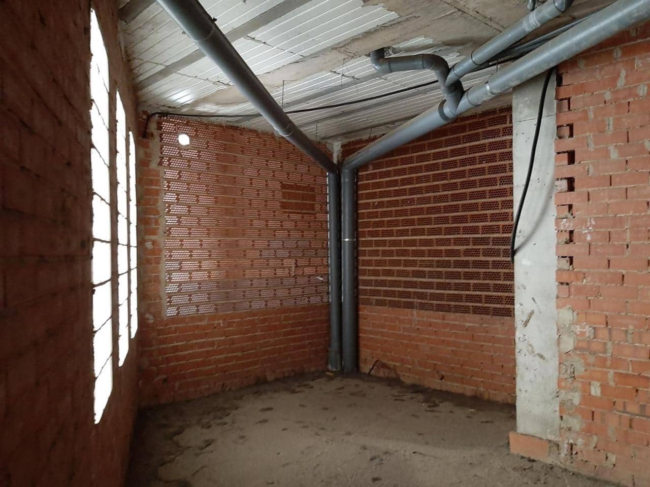 1 bedroom Business for sale in Utiel - € 184,000 (Ref: 9427780)