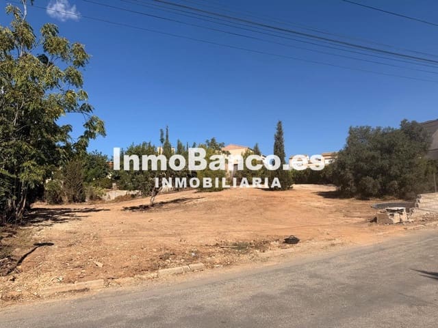 Mark till salu i Chiva - 275 000 € (Ref: 9427784)