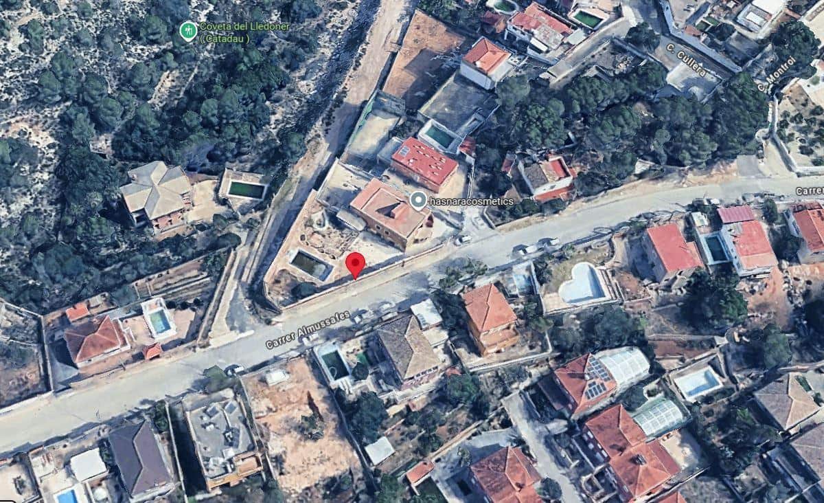 3 bedroom Villa for sale in Catadau - € 110,000 (Ref: 9427787)