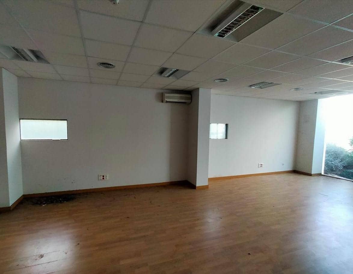 Office for sale in Paterna - € 117,000 (Ref: 9427790)