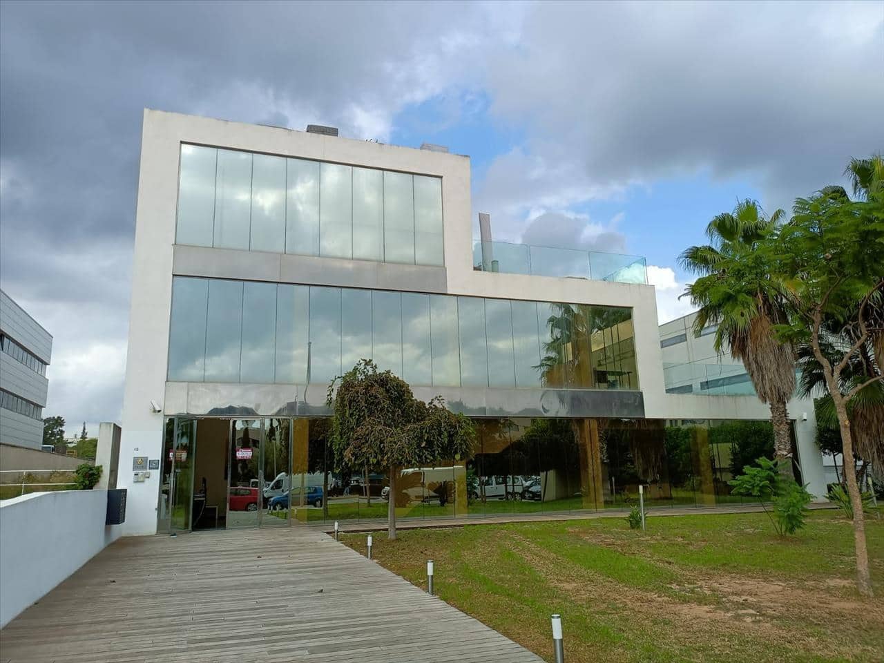 Office for sale in Paterna - € 117,000 (Ref: 9427790)